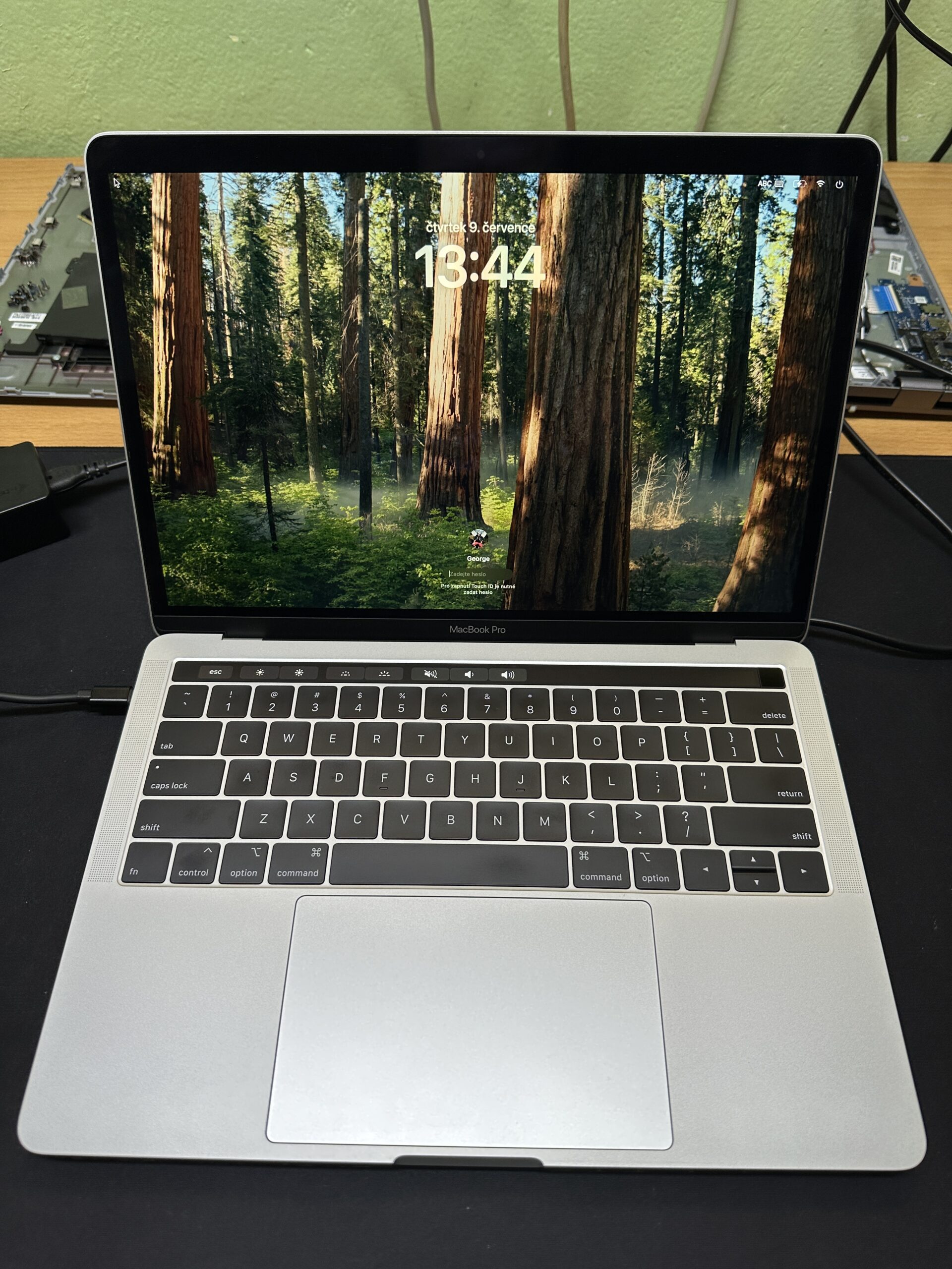 Apple MacBook Pro 13