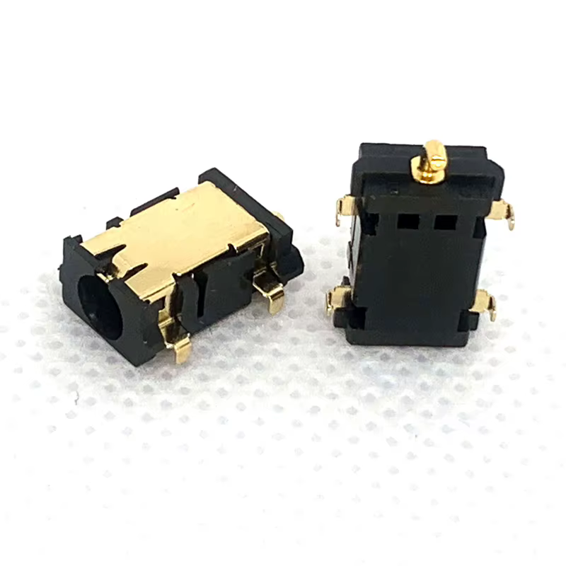 DC napájecí konektor do plošného spoje SMD (3,5 × 1,3 mm) – DC-058-1.3, pozlacený